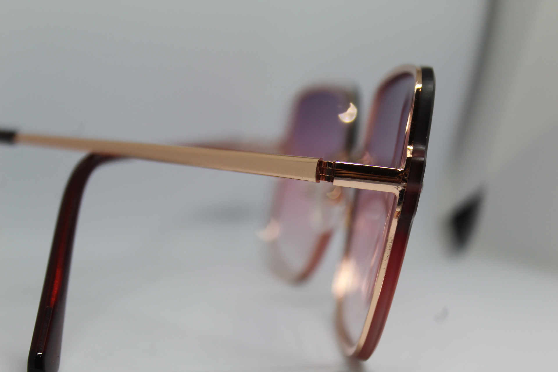 Golden Pink Gradient OverSize Sunglasses - Image 5