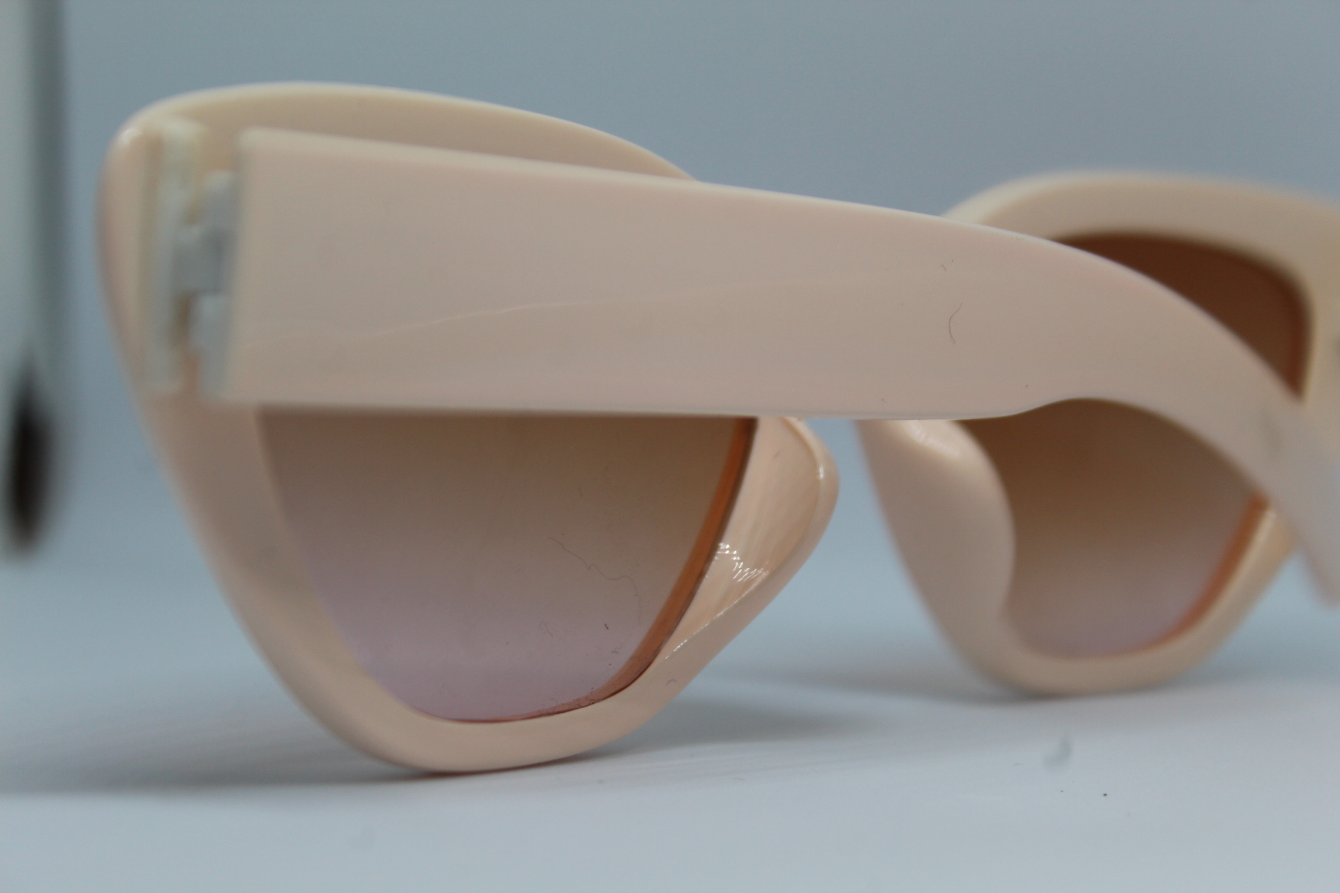 Cat Eye Peach Sunglasses - Image 5
