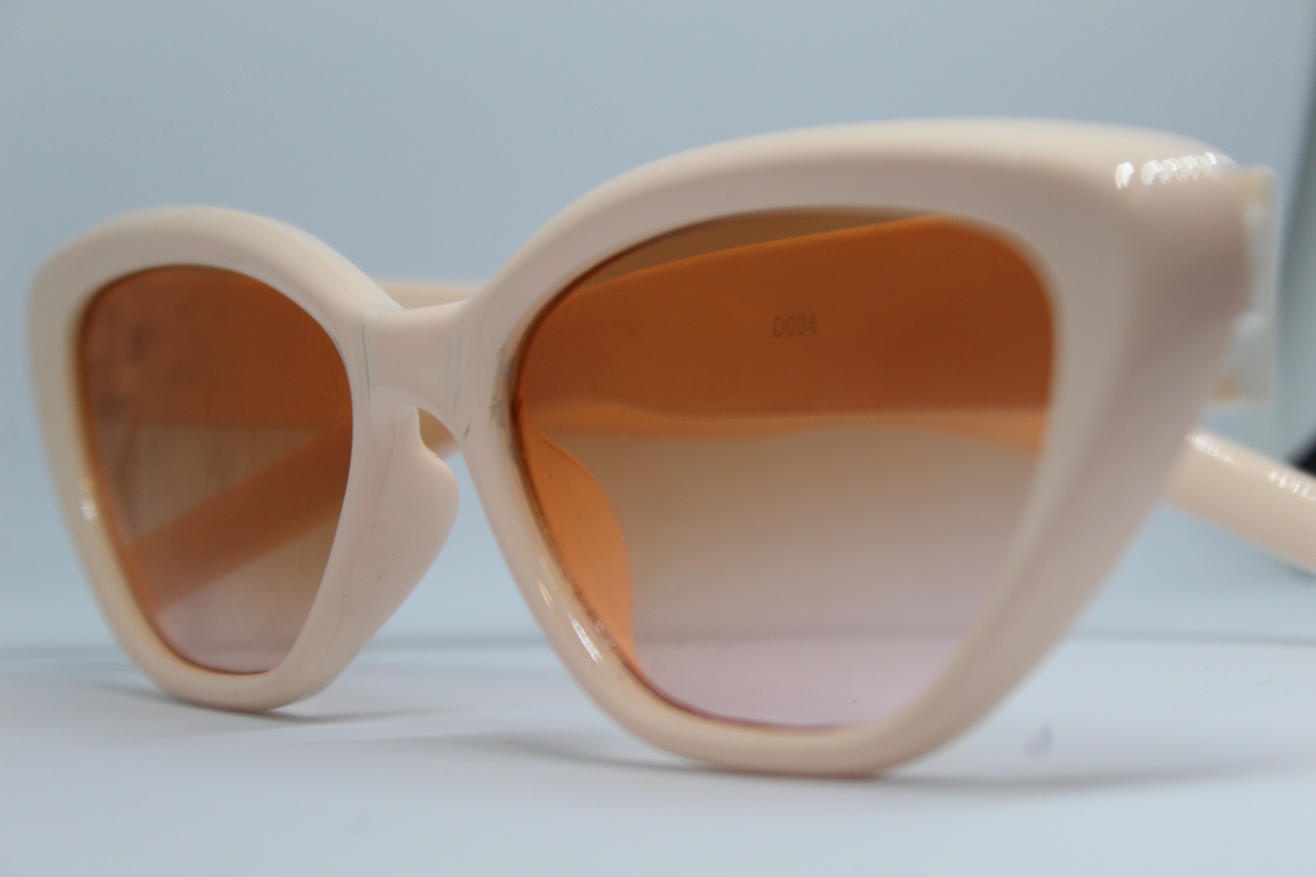 Cat Eye Peach Sunglasses - Image 6