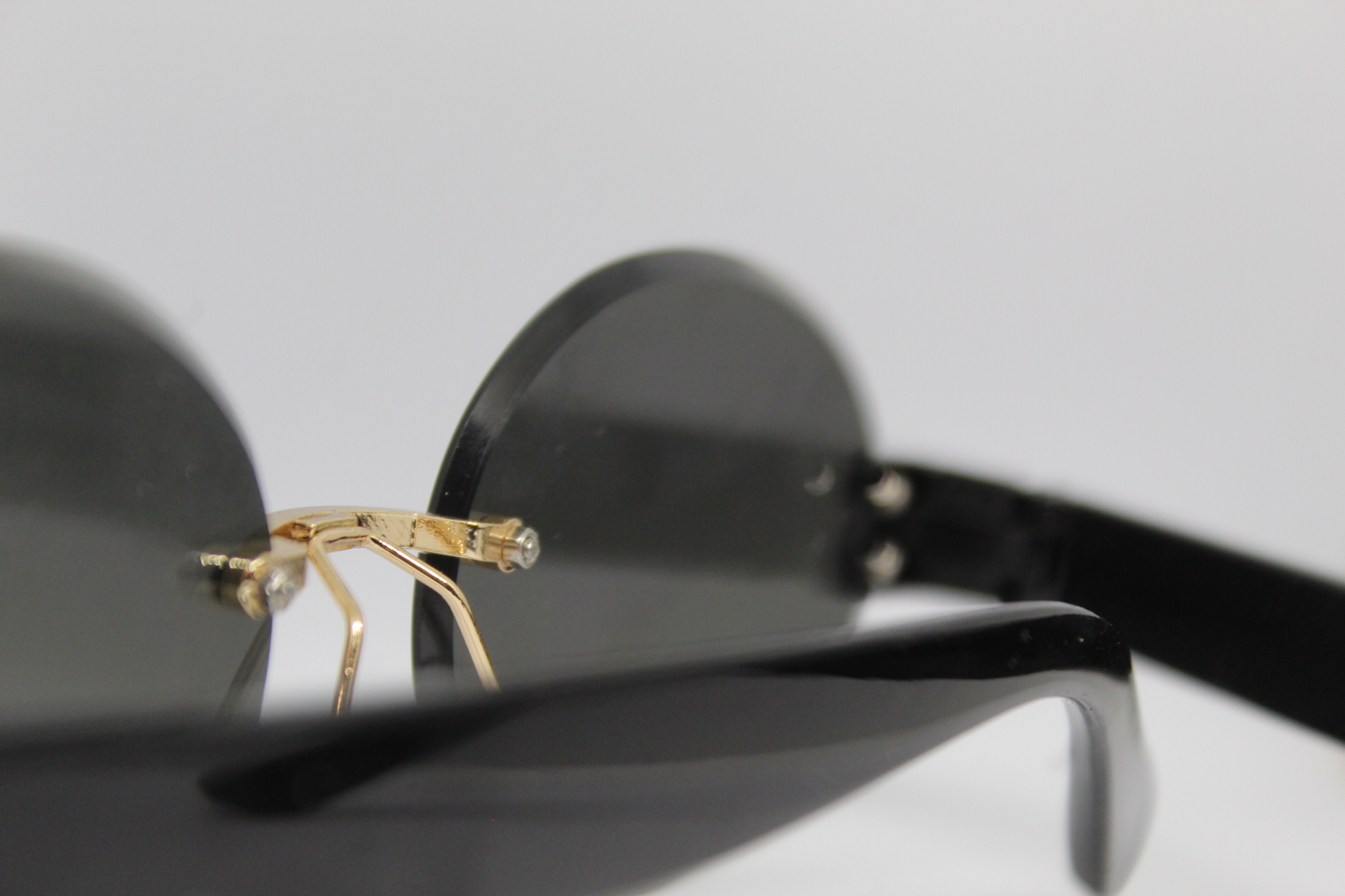 Oval Black Sunglasses